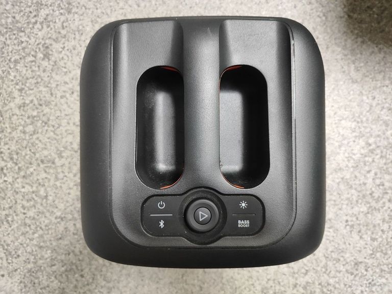 Оголошення Jbl partybox encore essential Б/У