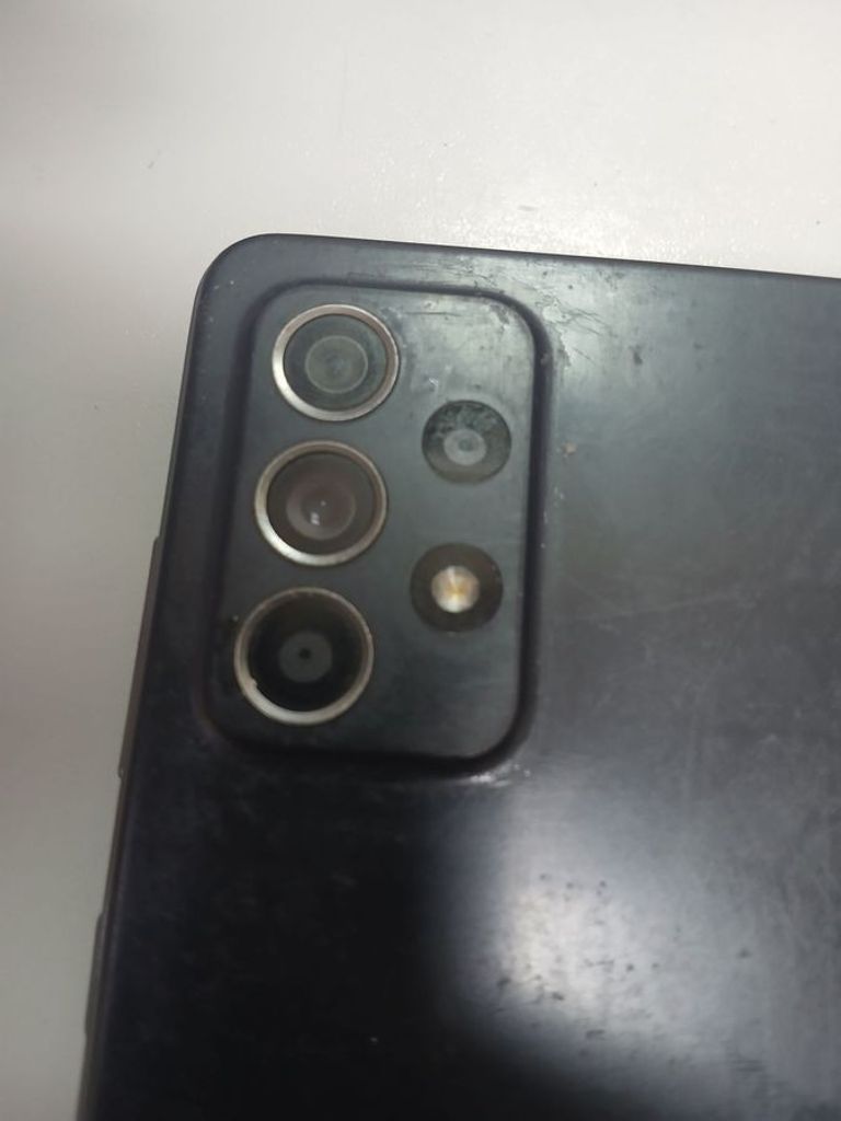 Объявление Samsung galaxy a52 sm-a525f 8/256gb Б/У