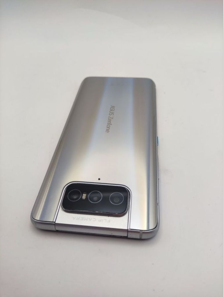 Asus ZenFone 8 Flip 8/256GB Galactic Black (90AI0041-M00030, ZS672KS-2A003EU) Код:01-200912692. Зображення 7