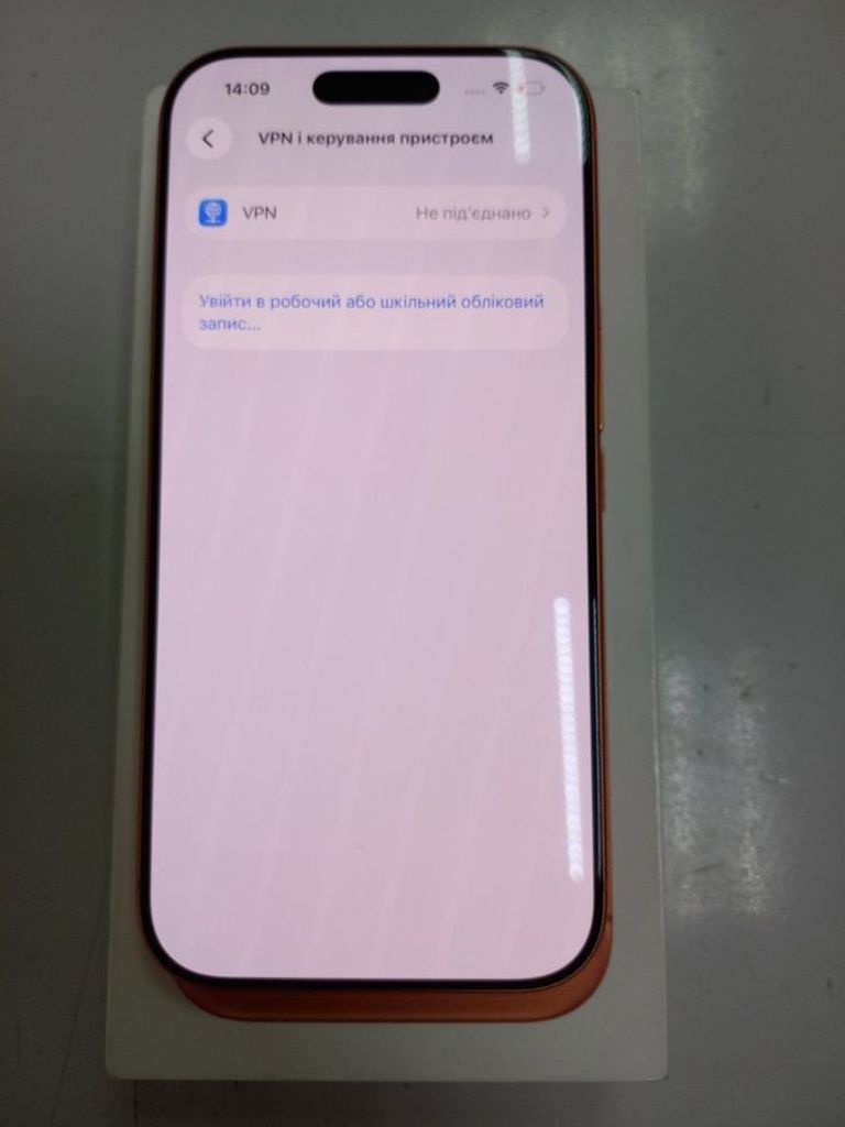 Дешево Apple iPhone 17 Pro 256GB Deep Blue (MG8J4) з ломбарду