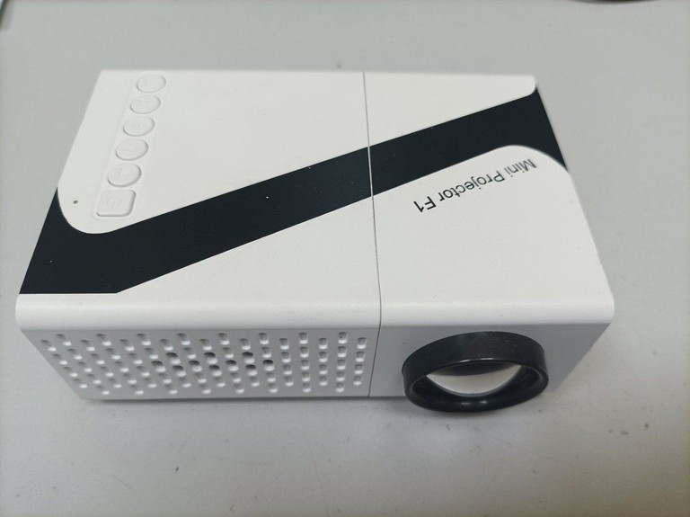 Купити Без Виробника mini projector f1 Б/У