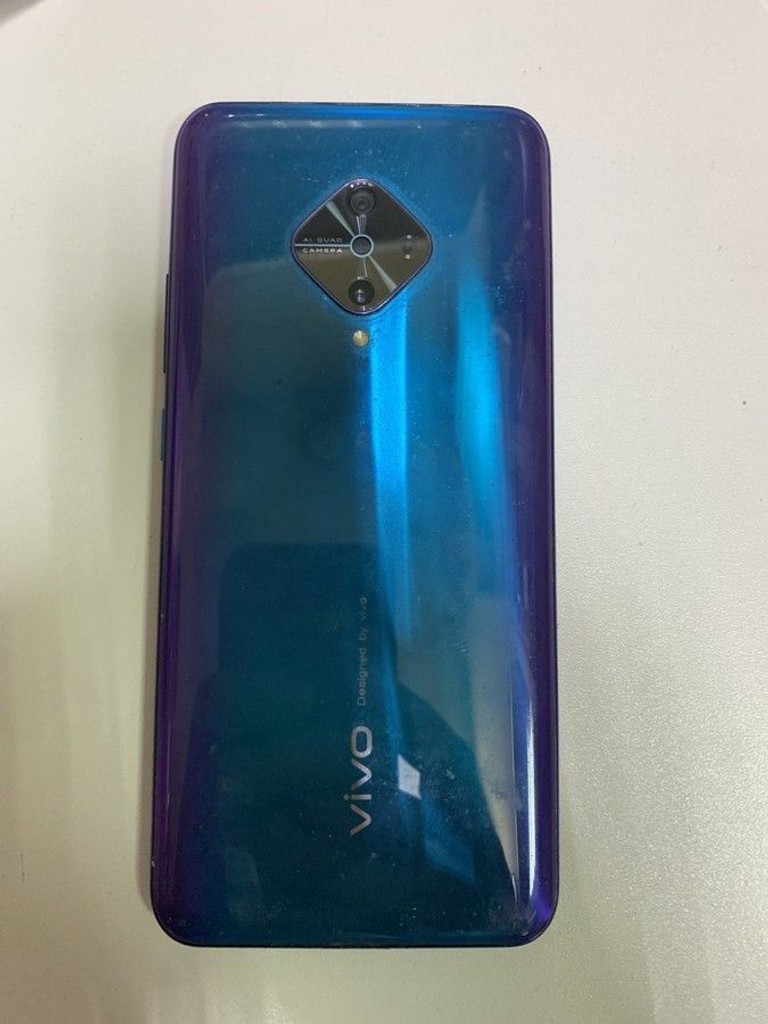 Дешево Vivo v17 1920 8/128gb з ломбарду