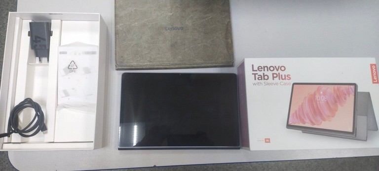 Купити Lenovo Tab Plus 8/128GB Wi-Fi Luna Grey + Case (ZADX0136UA) Б/У