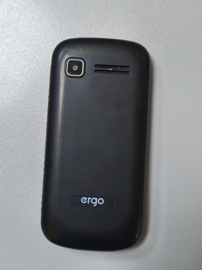 Дешиво Ergo R202 Black с ломбарда