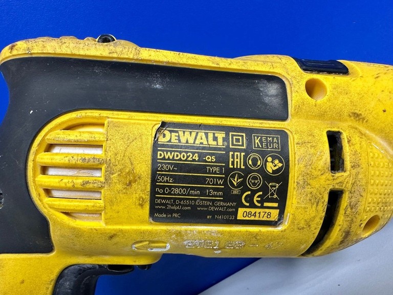 Дешиво Dewalt DWD024 с ломбарда
