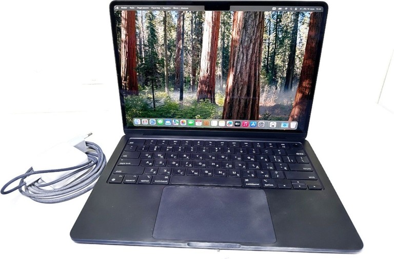Купить Apple macbook air 13,6" m2 2022 Б/У