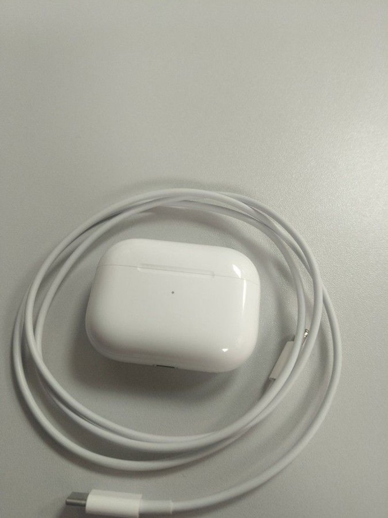 Дешево Apple airpods pro 2nd generation magsafe з ломбарду