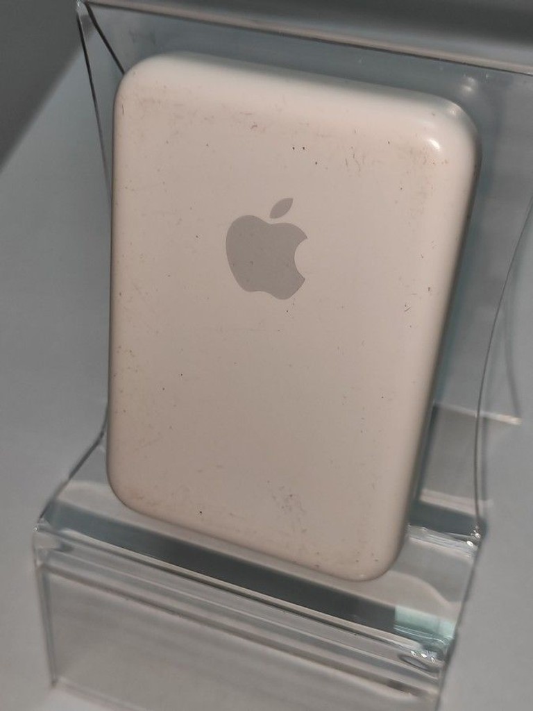 Дешиво Apple magsafe battery pack a2384 1460mah с ломбарда