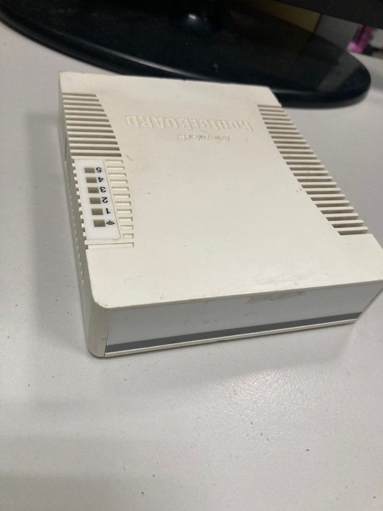 Оголошення Mikrotik RB951Ui-2HND Б/У