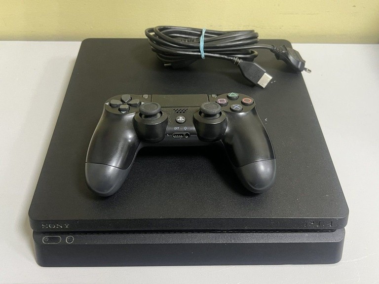 Дешиво Sony playstation 4 slim 500gb с ломбарда
