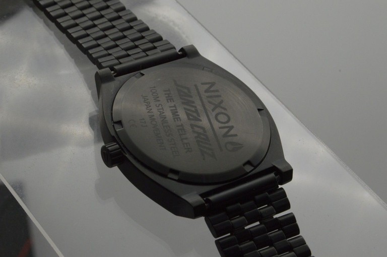 Дешиво Nixon santa cruz 17j с ломбарда