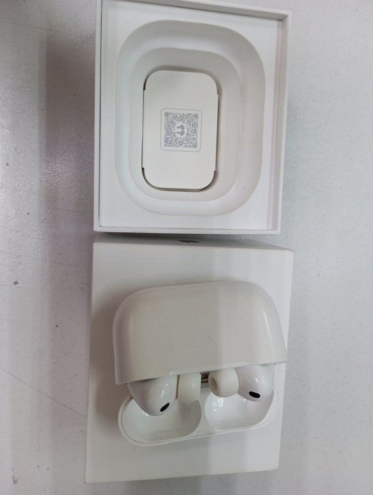 Дешиво AirPods Pro 3 с ломбарда