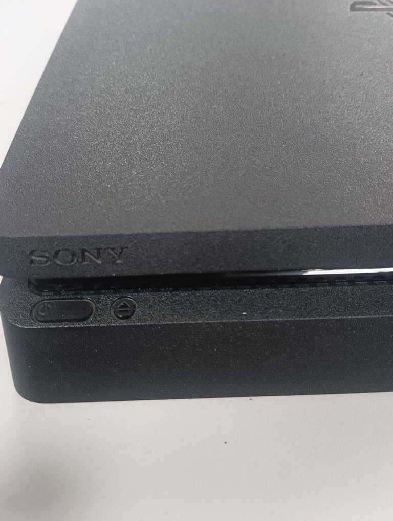 Дешево  Sony PlayStation 4 Slim 1TB Black з ломбарду