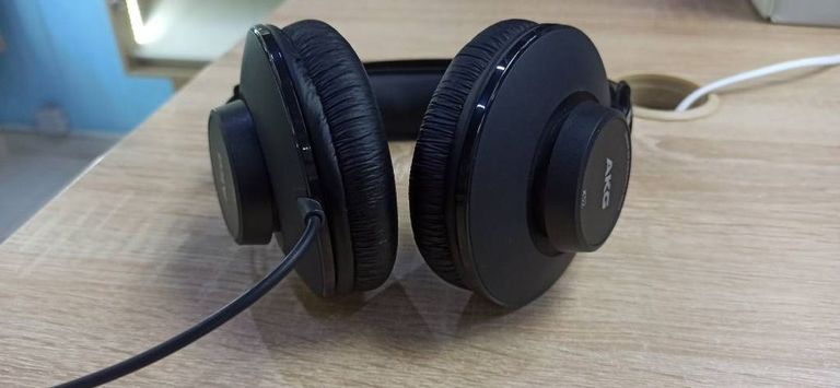 Дешево Akg k52 з ломбарду