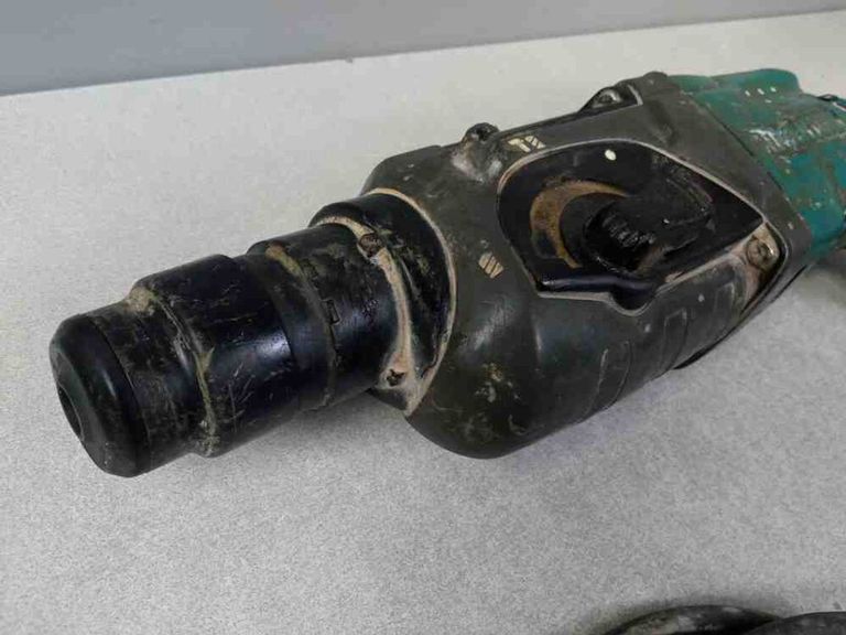 Оголошення Makita HR2470 Б/У