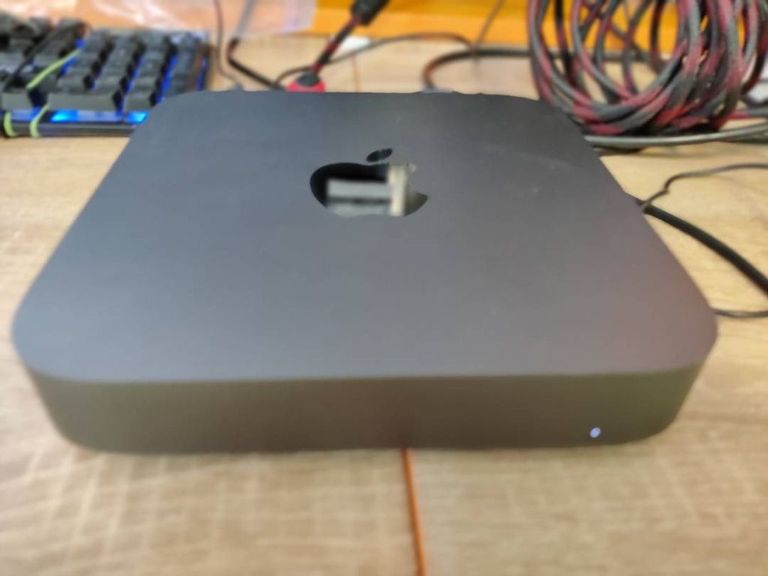Купити Apple a1993 mac mini/ core i3 3,6ghz/ ram8gb/ ssd128gb/ uhd630 Б/У