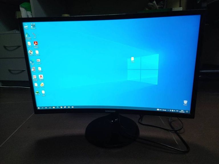 Купити Samsung c24f390f Б/У