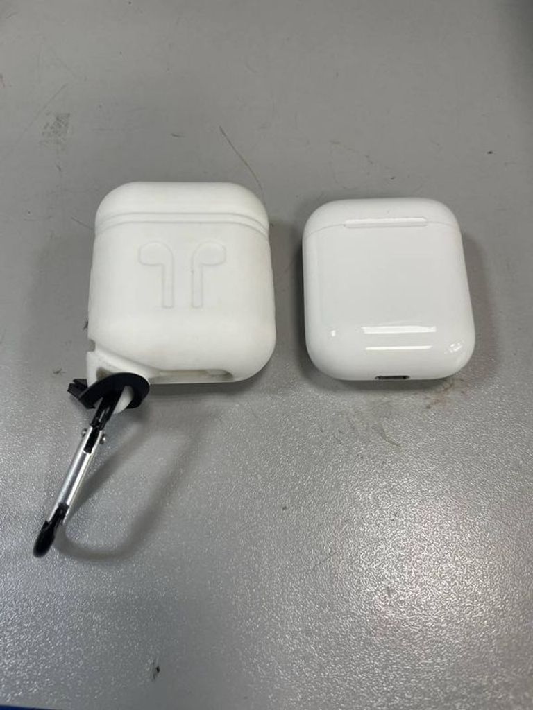 Apple airpods 2 gen a1602.a2032+a2031 2019г.