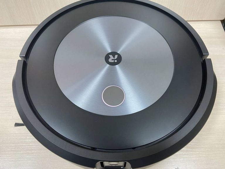 Iroomba j7