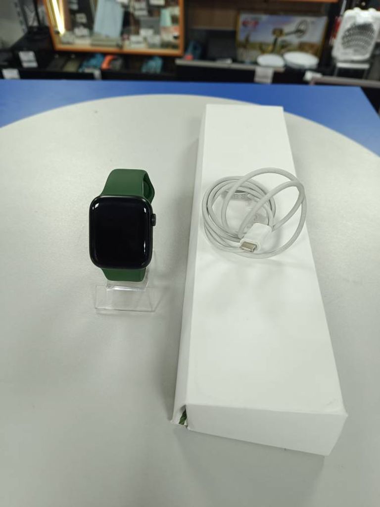 Apple watch series 7 gps 45mm aluminum case with sport band