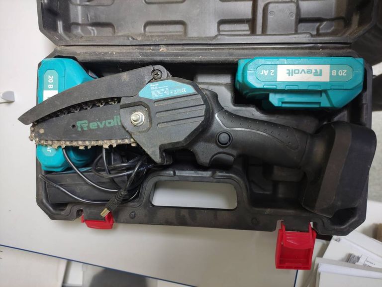 Купить Revolt bcs 202 2акб 2ah зп Б/У