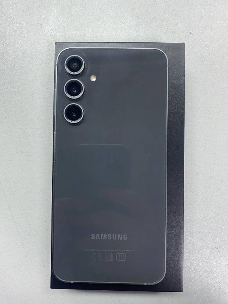 Оголошення Samsung galaxy s23 fe sm-s711b 8/128gb Б/У