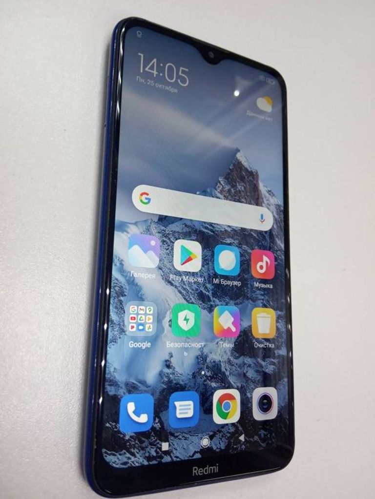Купити Xiaomi Redmi 8 4/64GB Blue Б/У