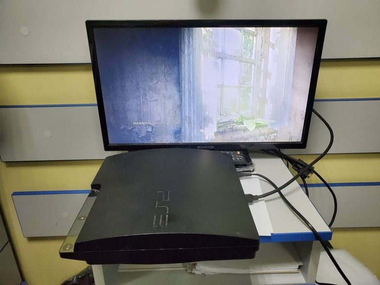 Купити Sony playstation 3 250gb Б/У