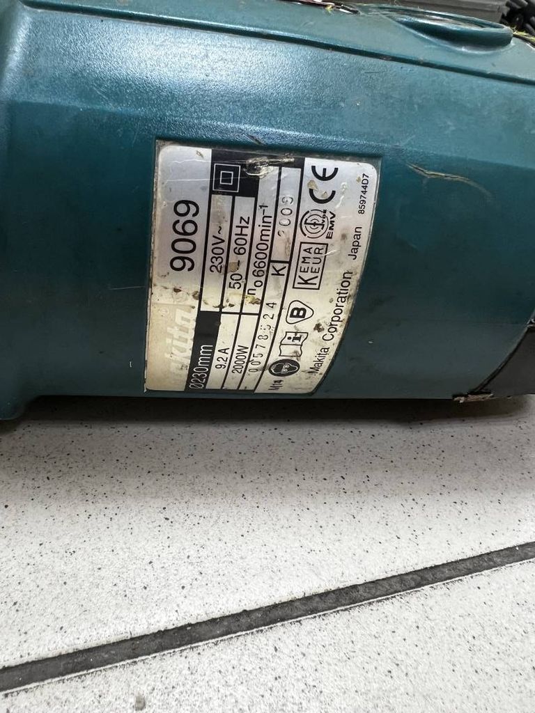 Дешиво Makita 9069 с ломбарда