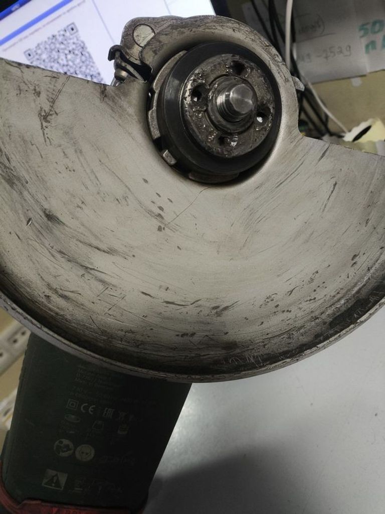 Дешево Metabo wea 24-230 mvt quick з ломбарду