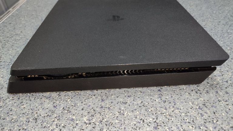  Sony PlayStation 4 Slim 1TB Black Код:01-200467121. Изображение 5