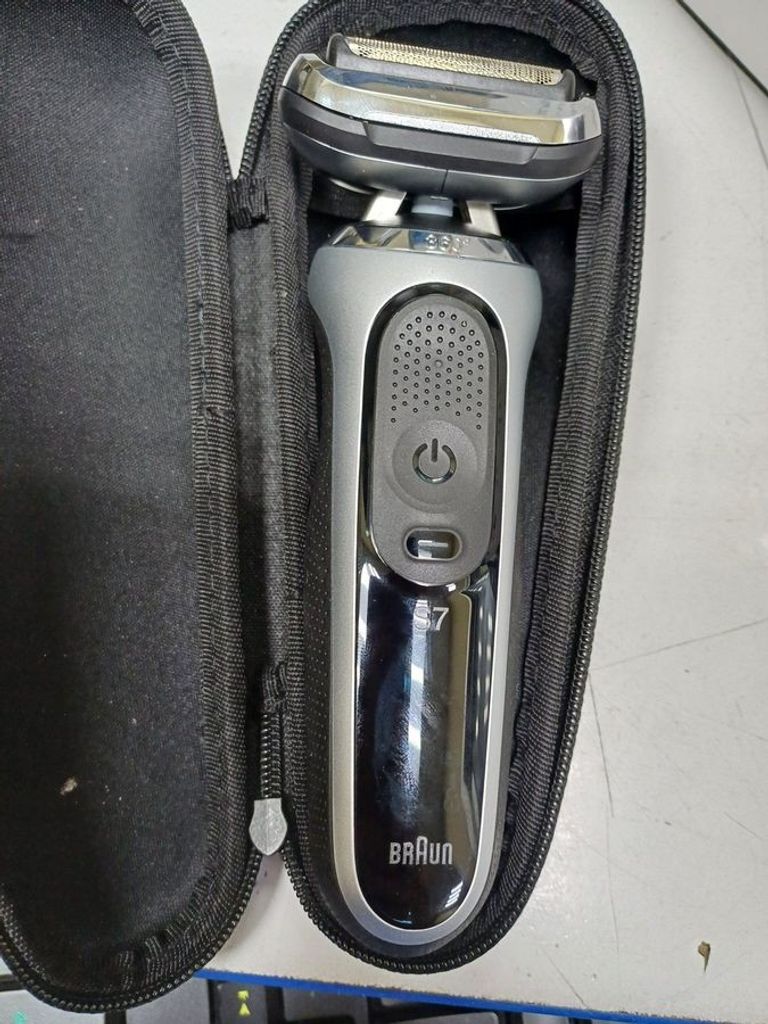 Купити Braun Series 7 71-S1000s Б/У