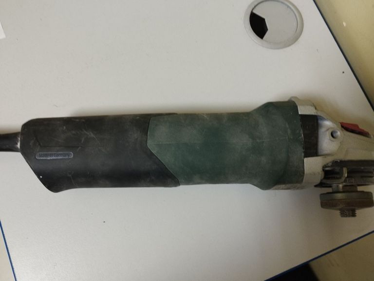 Дешево Metabo we 19-125 q m-brush з ломбарду