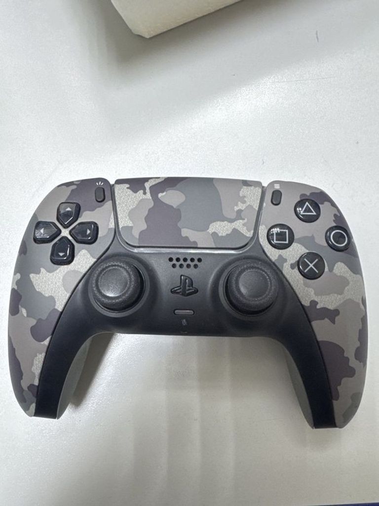 Купить Sony DualSense Black Б/У