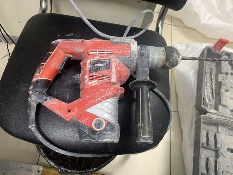 Купити Einhell TC-RH 900 (4258237) Б/У