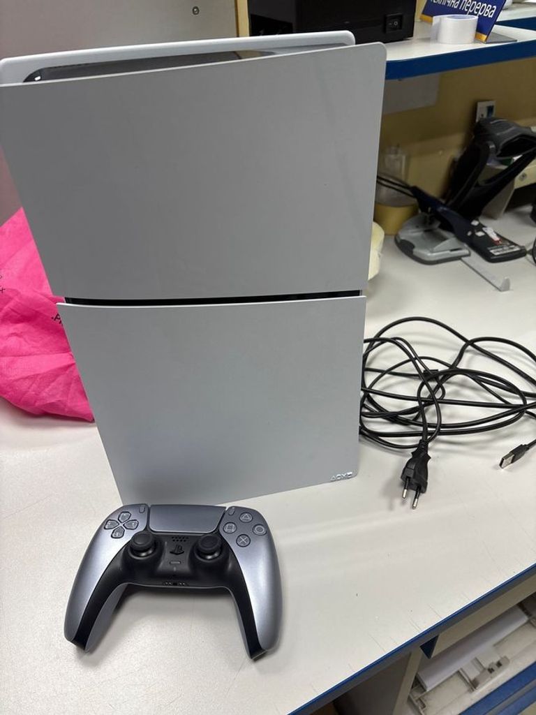 Дешиво Sony PlayStation 5 Digital Edition 825GB с ломбарда
