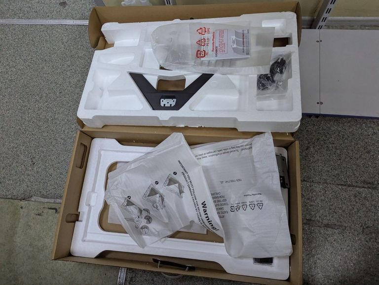 Дешиво Gigabyte m28u с ломбарда