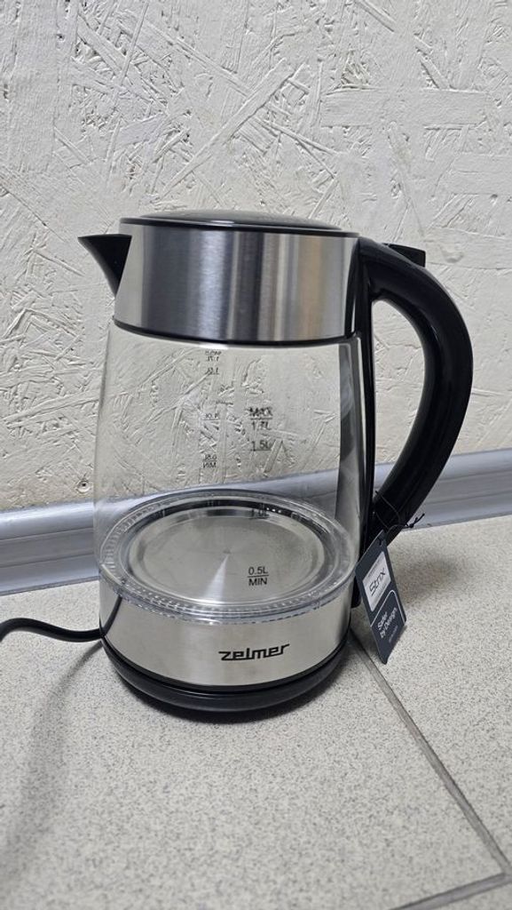 Дешево Zelmer ZCK8011 з ломбарду