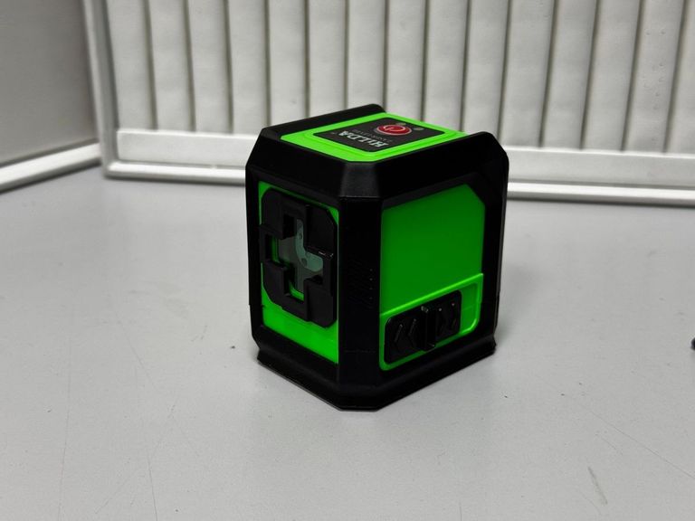 Дешево Hilda laser level з ломбарду