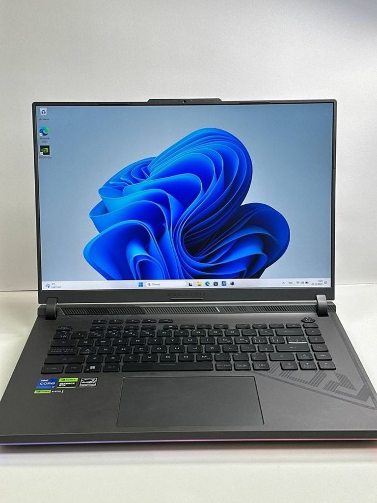 Купити Asus 16/core i7-13650hx ddr5/16gb ddr5/ssd 512 gb/geforce rtx4060 8gb Б/У
