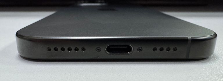 Apple iPhone 16 Pro Max 256GB eSIM Black Titanium (MYW33) Код:01-200796449. Зображення 11