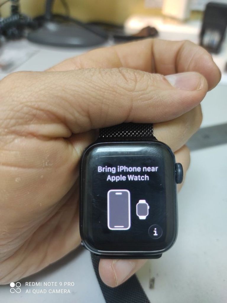 Купить Apple apple watch se gps 40mm aluminum case w. abyss s Б/У