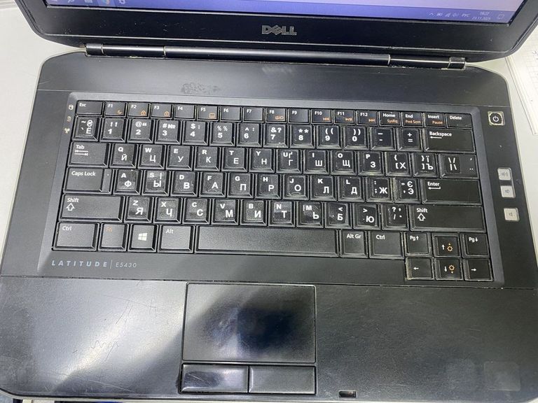 Дешиво Dell Latitude E5430 с ломбарда