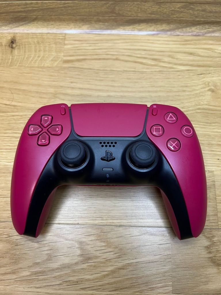 Купить Sony DualSense Cosmic Red (9828297) Б/У