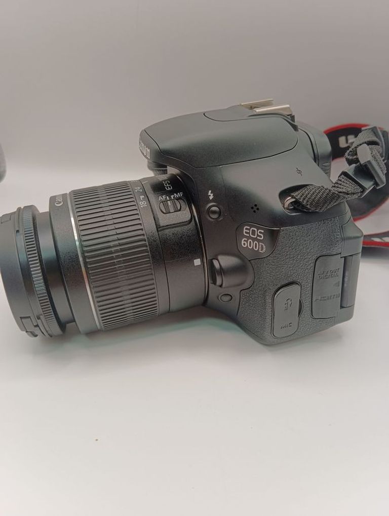 Canon eos 600d + ef-s 18-55mm 1:3.5-5.6 is ii Код:01-200840914. Изображение 5