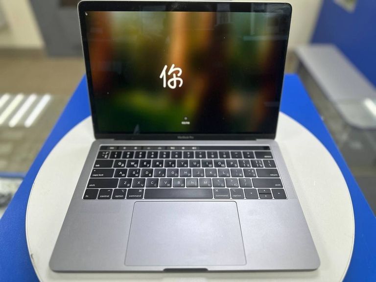 Купить Apple macbook pro 2018 a1989 13,3" core i5 2,3ghz/ram8gb/ssd256gb/intel iris plus graphics 655 Б/У