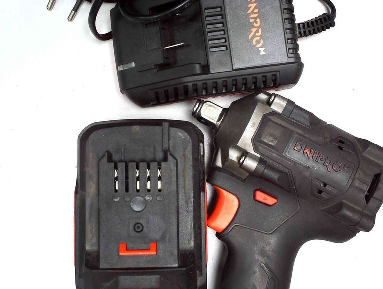 Дешево Dnipro-M dtw-201bc compact 1акб 4ah зп з ломбарду