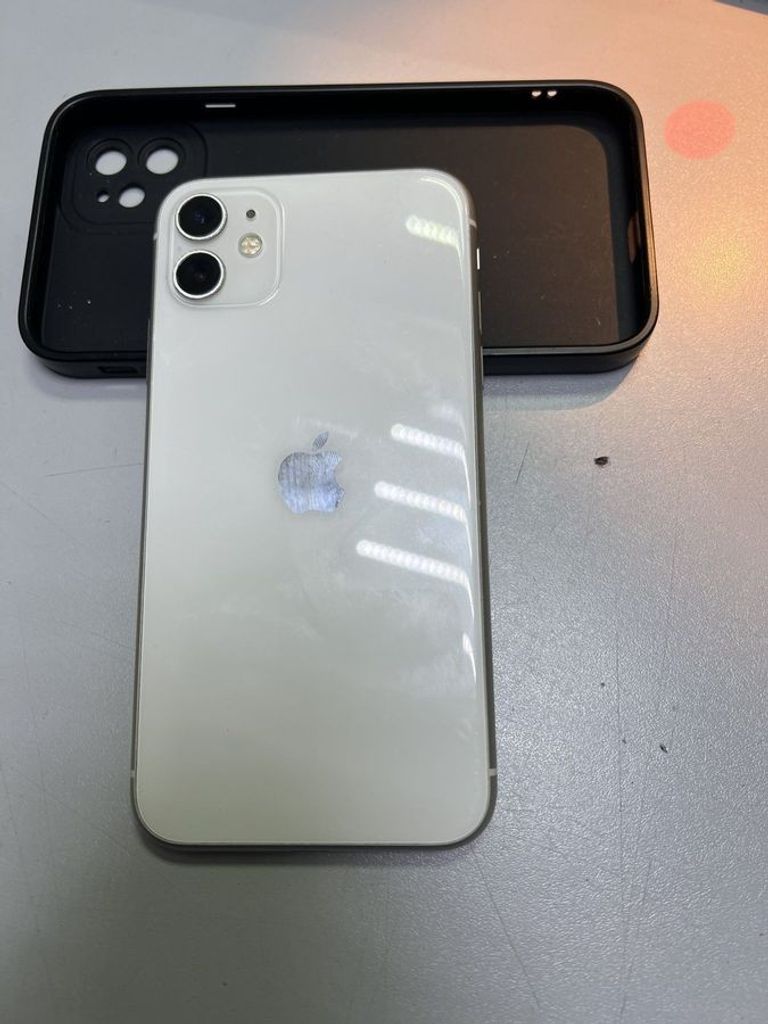 Дешево Apple iphone 11 128gb з ломбарду