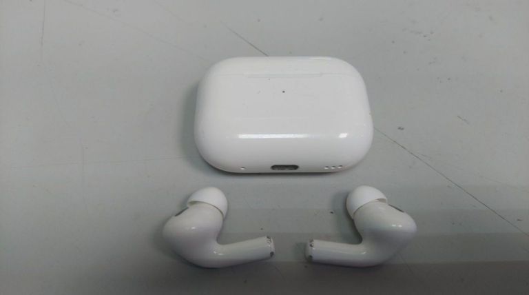 Оголошення Apple airpods pro 2nd generation with magsafe charging case usb-c Б/У
