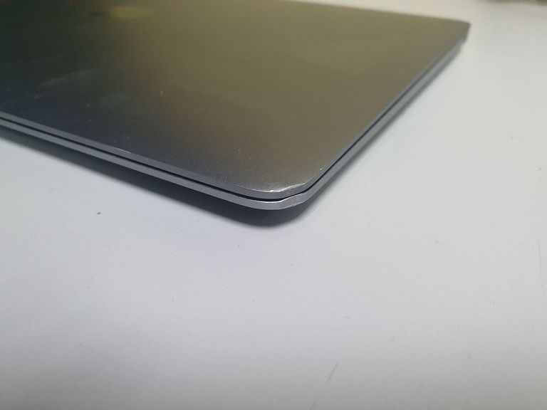 Дешиво Apple MacBook Air 13'' Late 2020 с ломбарда
